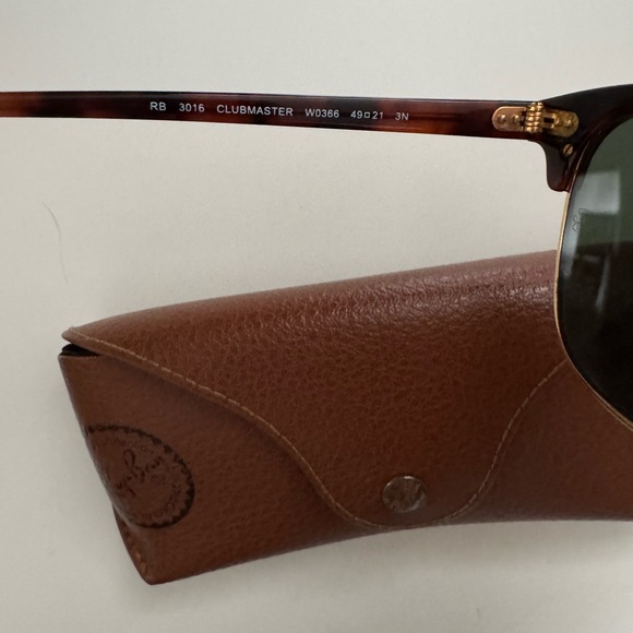 Ray-ban Clubmaster Sunglasses - Picture 2 of 4